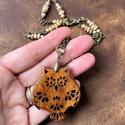Woodland Owl Agate Stone Necklace