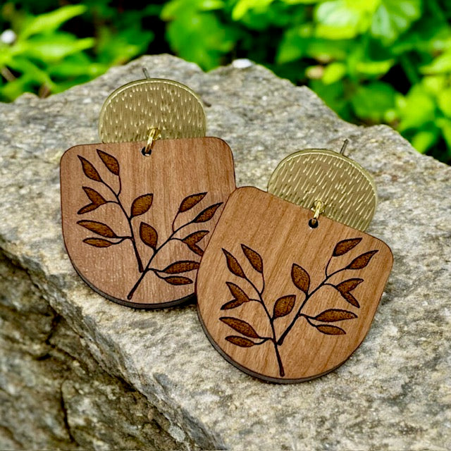Golden Woodlands Arch Dangles