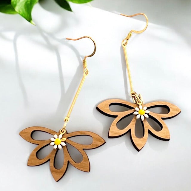 Simple Cherry Wood Florals