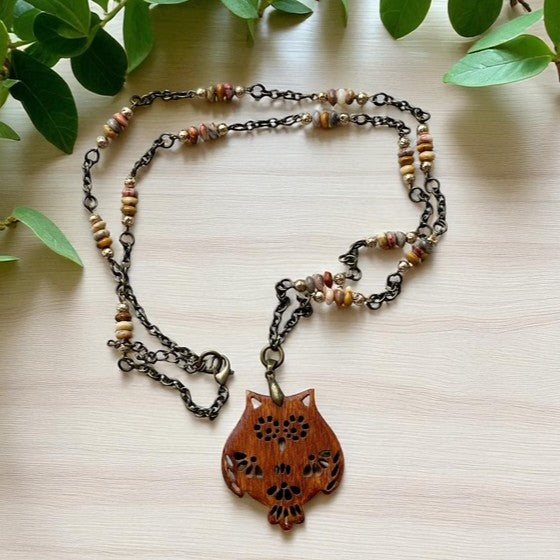 Woodland Owl Agate Stone Necklace