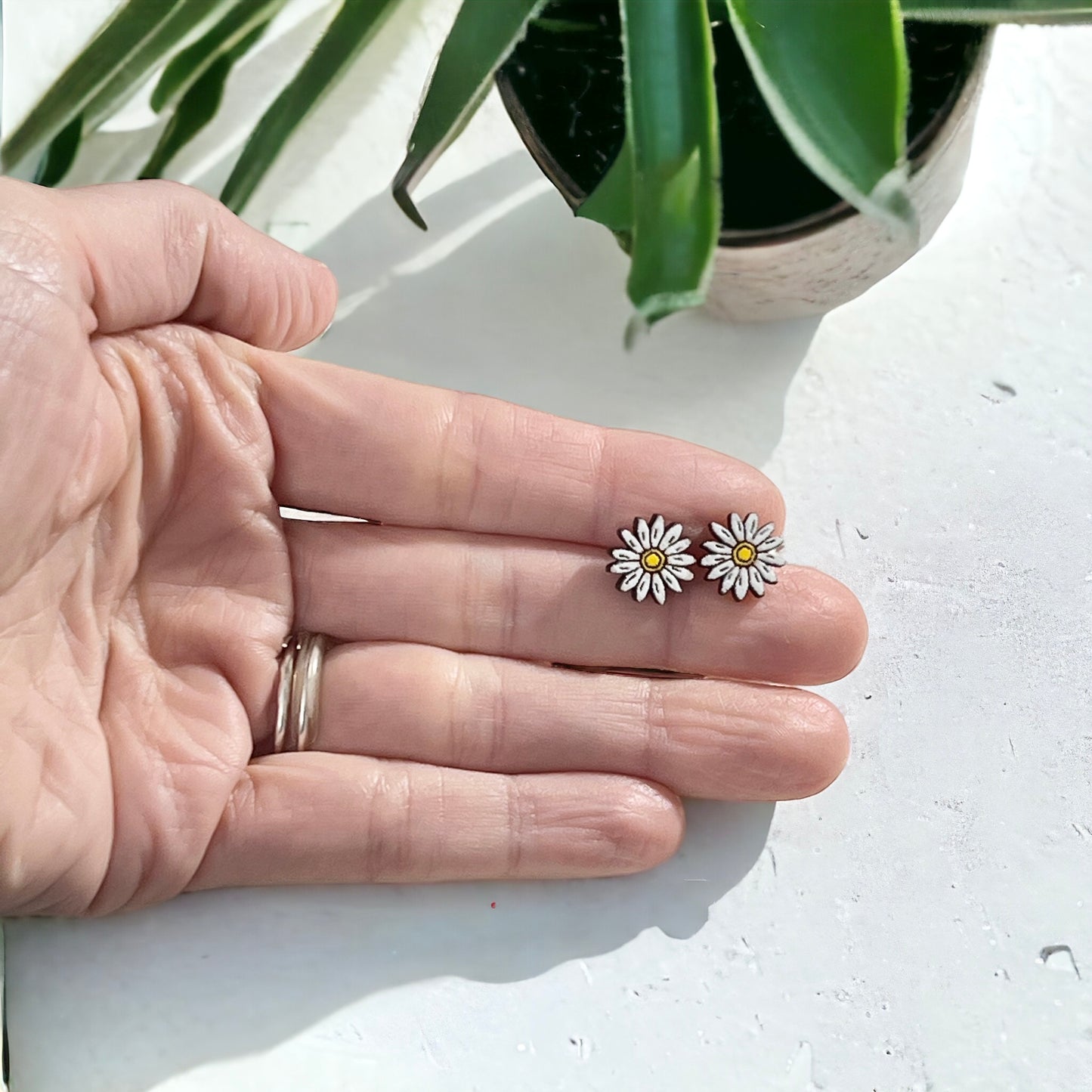 White Daisy Mini Wood Stud Earrings