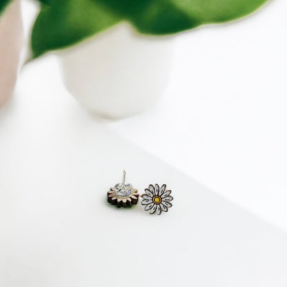 White Daisy Mini Wood Stud Earrings